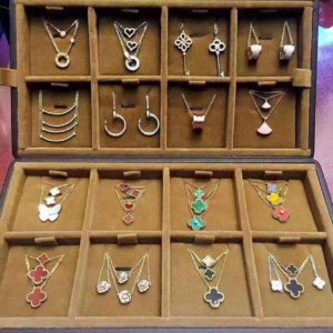 replica van cleef arpels jewelry